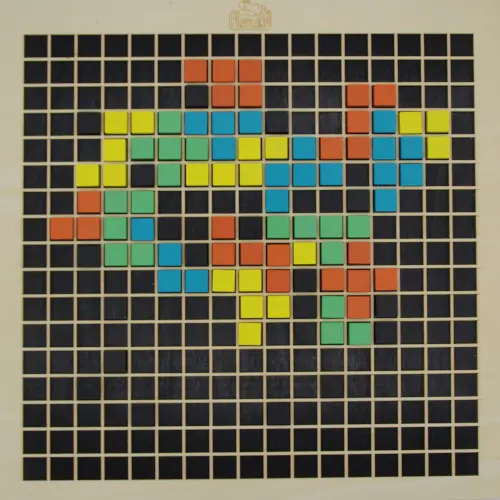 QuadroLogo Family & Friends board game box